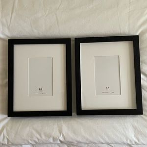 POTTERYBARN, (2) PHOTO FRAMES, BLACK, PICTURE SIZE 4x6